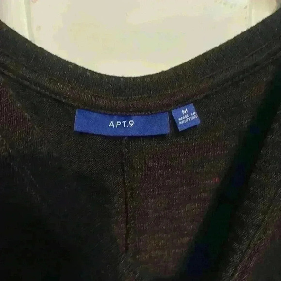 Women's Apt. 9 Peekaboo Shoulder Sweater, Size Medium ***New With Tags*** - Picture 4 of 7